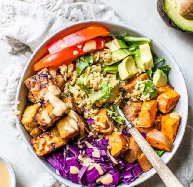 thai-tempeh-buddha-bowl-6-1-683x1024-1594747155