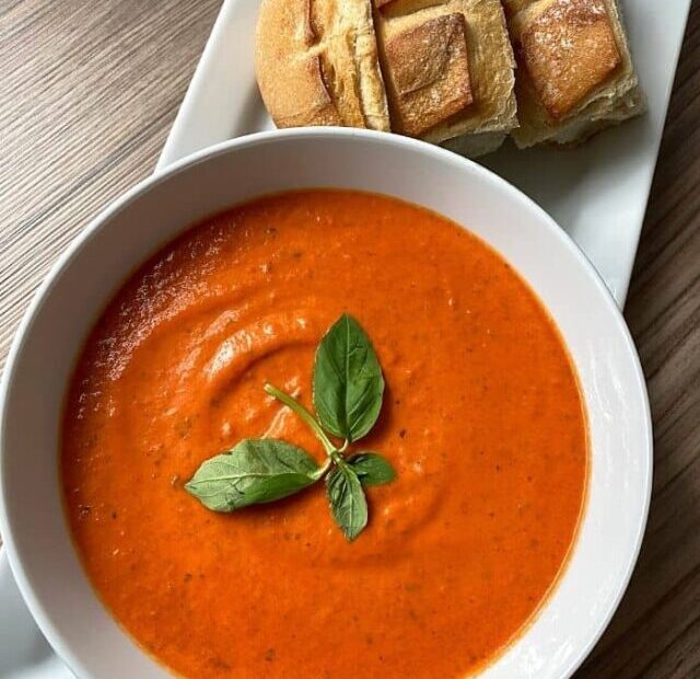 Roasted-Tomato-Basil-Soupfirst_image